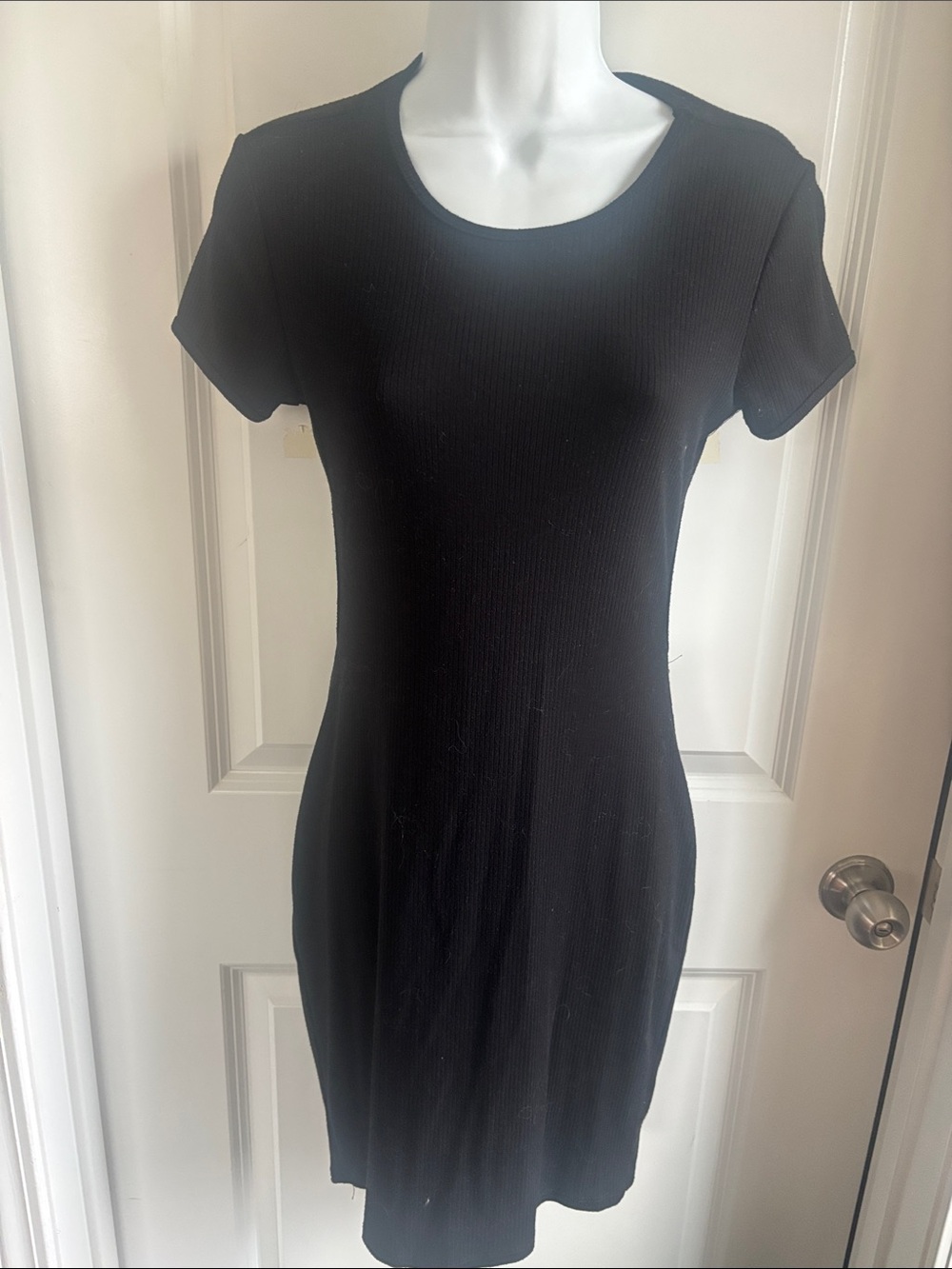 Sassy Black Ribbed Short Sleeve Bodycon Dress